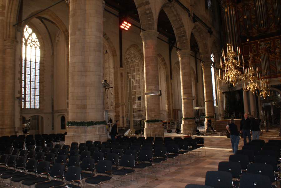 1619-Tansun-Apollo-heaters-installed-inside-Laurenskerk-Rotterdam-church.jpg