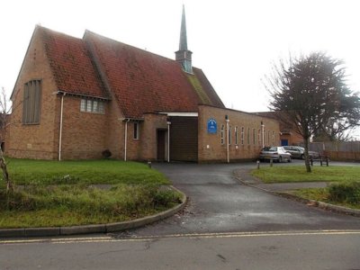 2202-St_Peter's_Church_-_Taunton.jpg